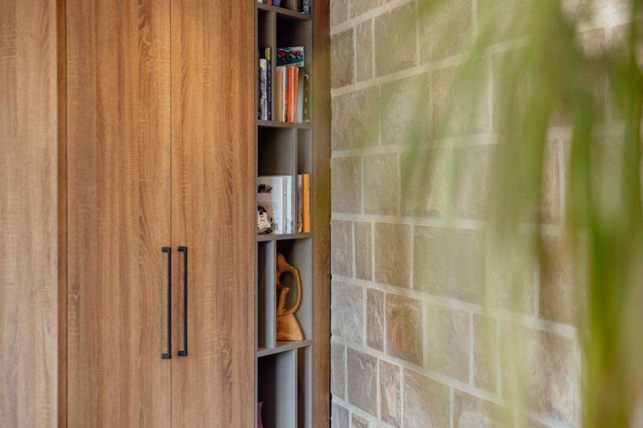 Stylish Mini-House With Garden & Beach Bijela Exterior foto